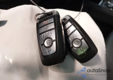 2019 Ford Expedition Platinum z USA, uszkodzony, nr VIN 1FMJU1MT7KEA67036